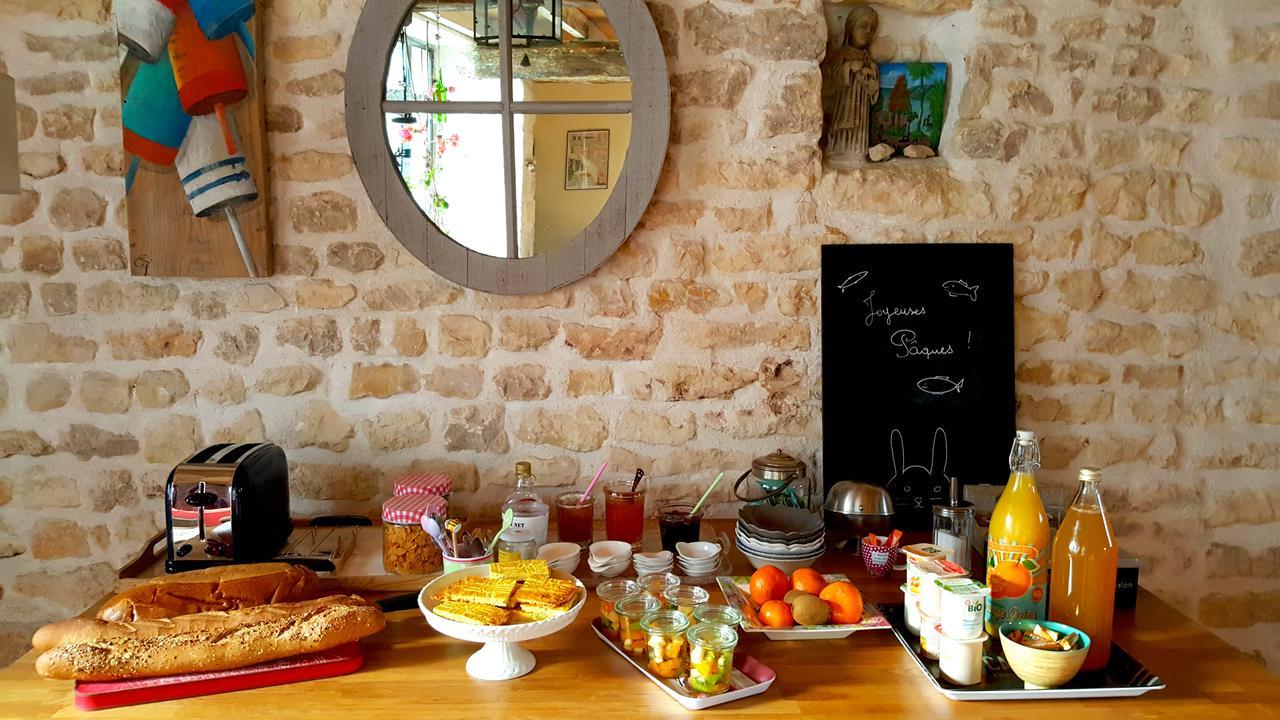 Le Logis De La Poupeliere Bed & Breakfast Vouhé Exterior photo